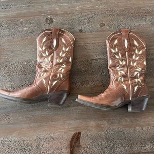 EUC 8.5B Women’s Ariat Boots